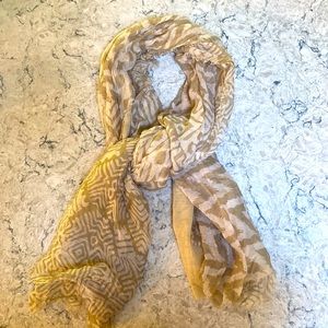 Pretty beige scarf